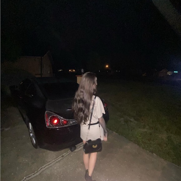 Meet your Posher, Alexis <3 - Picture 9 of 14